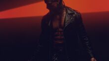 “Switchblade” Jay White 解释 Bullet Club 在摔跤界仍然重要的原因以及 Faction 的未来计划